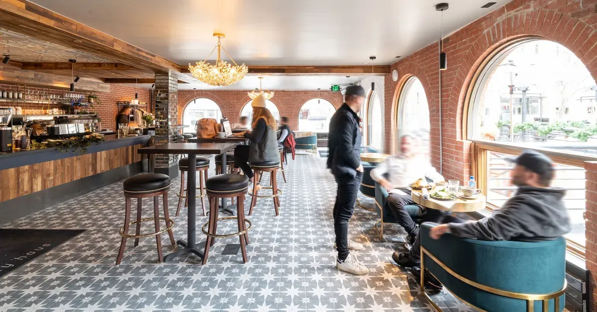 Unravel Coffee + Bar