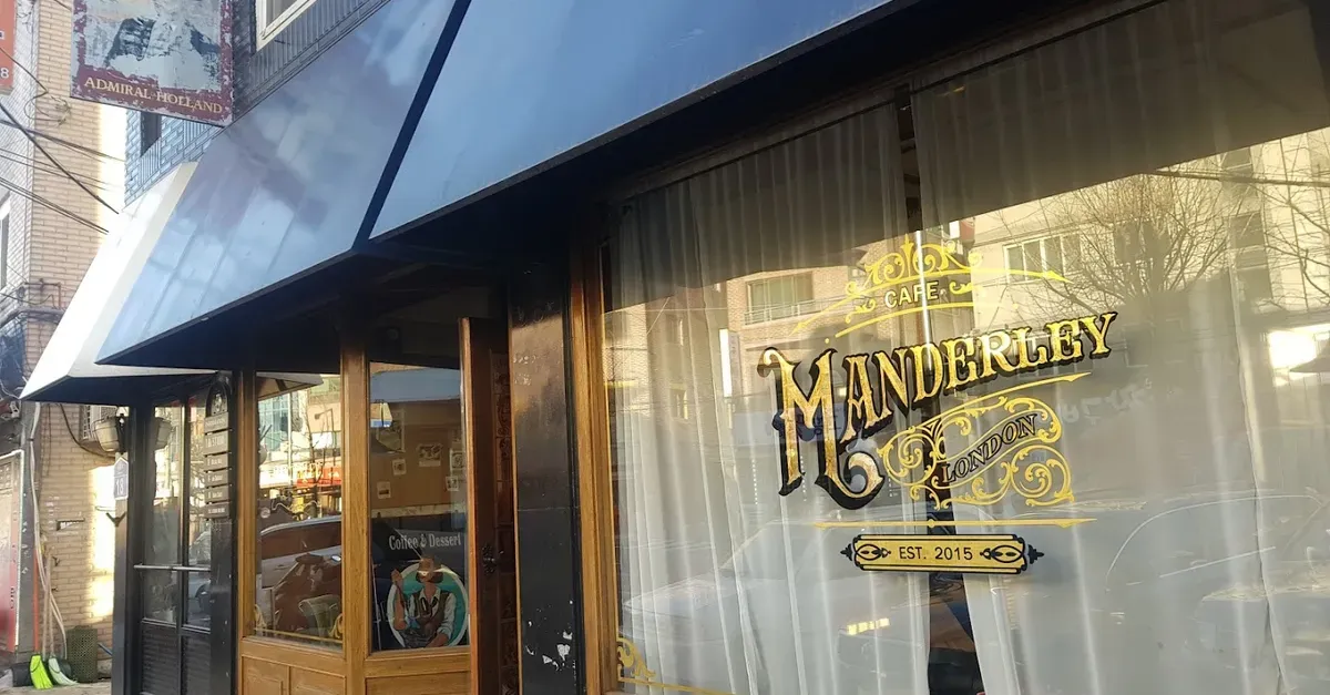cafe Manderley