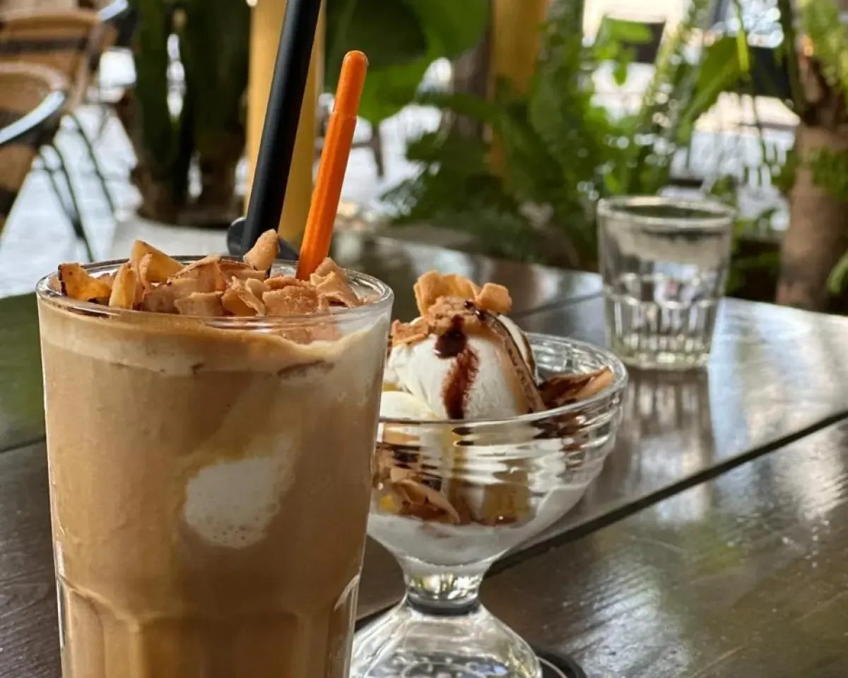 Coconut coffee at Chinie Coffee Shop