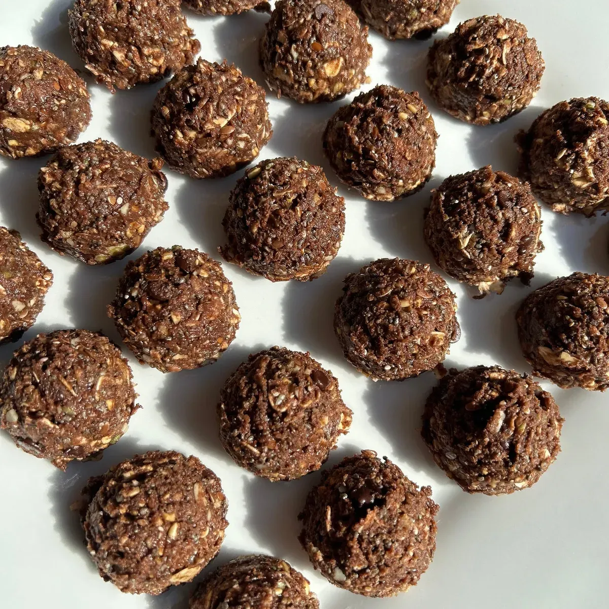 PLANTERS Deluxe Salted Mixed Nuts