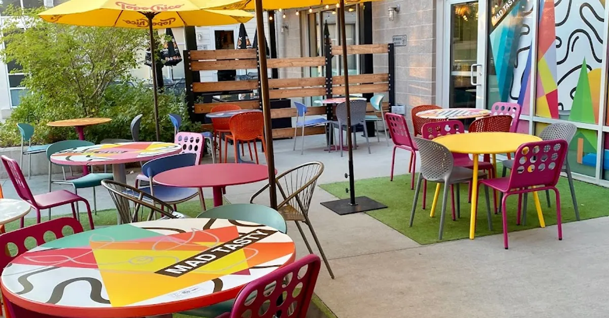 Lekker Coffee & Watering Hole