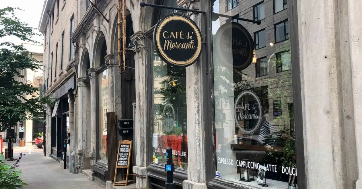 Café de Mercanti Old Montreal