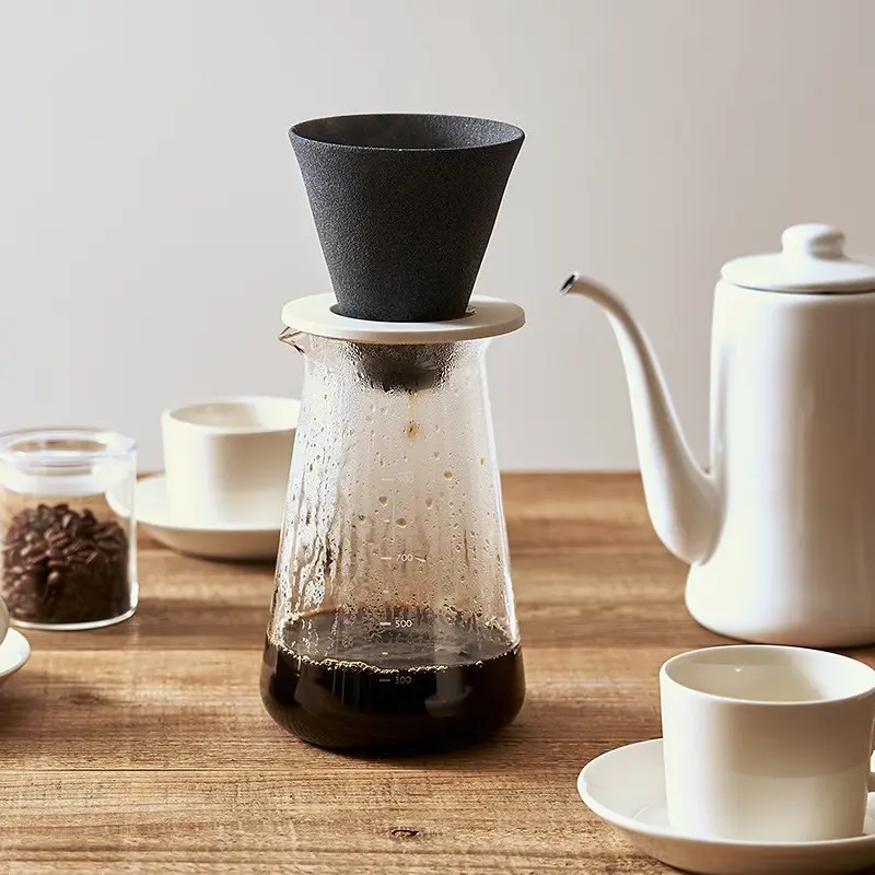 Cerapotta filter brewing coffee in a carafe