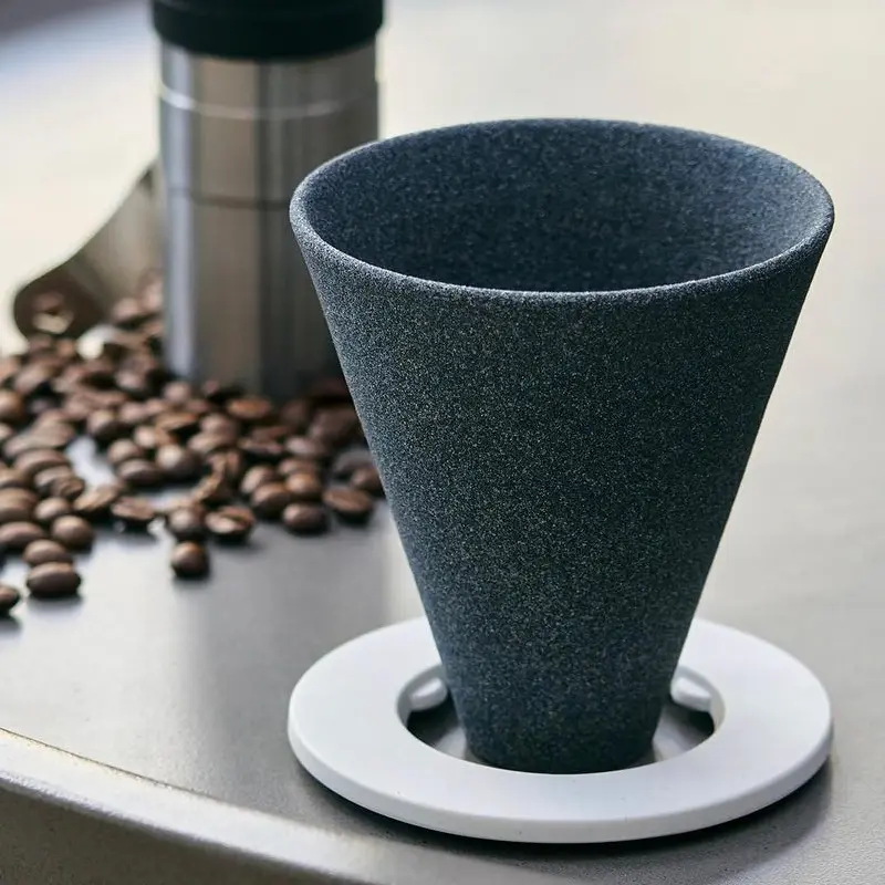 Cerapotta surrounded by coffee beans