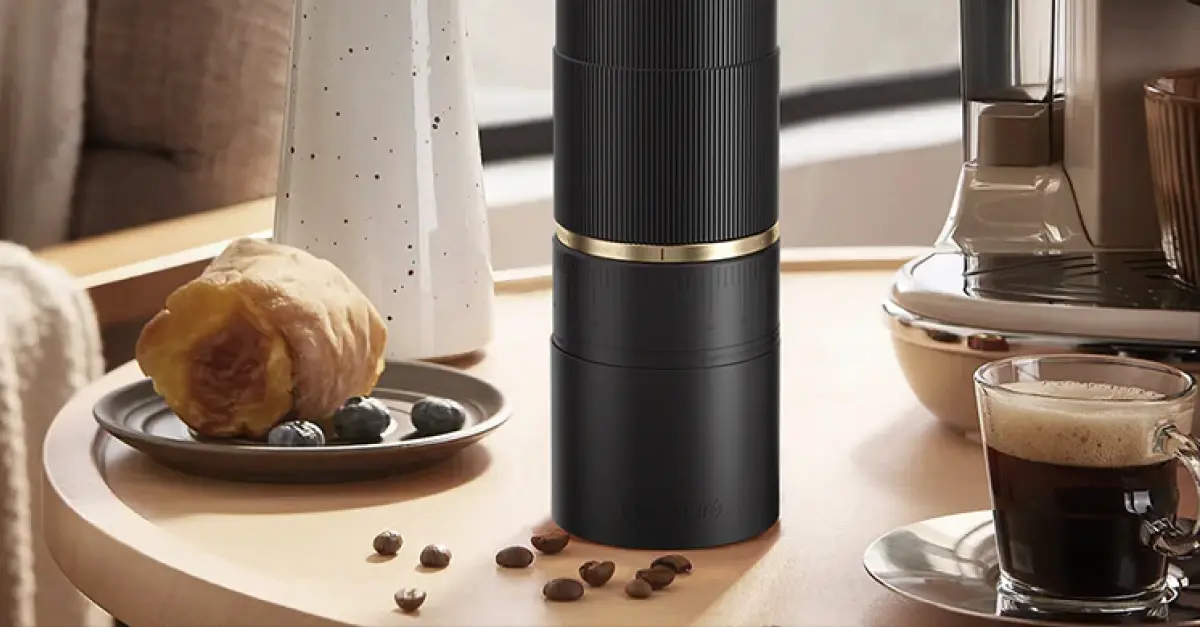 Cocinare ESSENCE: Grind Your Coffee Beans With Ease! (New Coffee Gear)