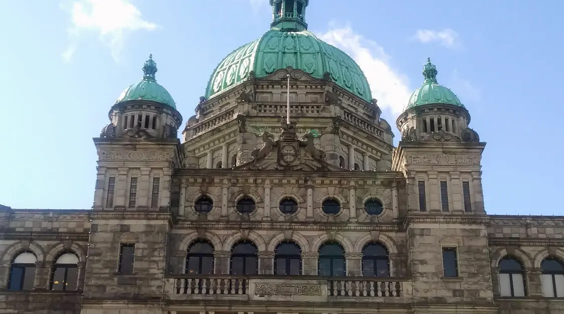 9 Must-Visit Coffee Shops in Victoria!