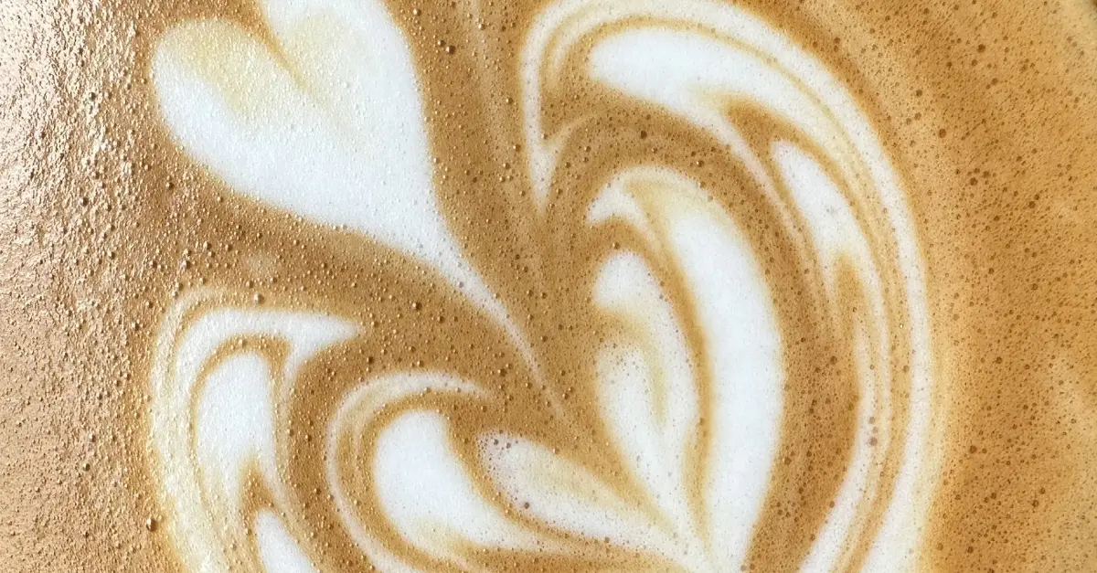 Cortado vs Flat White: Explore the Differences and Flavor Profiles