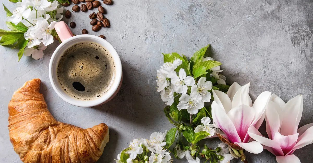 10 Delicious Spring Coffee Drinks You Can Make in 2024