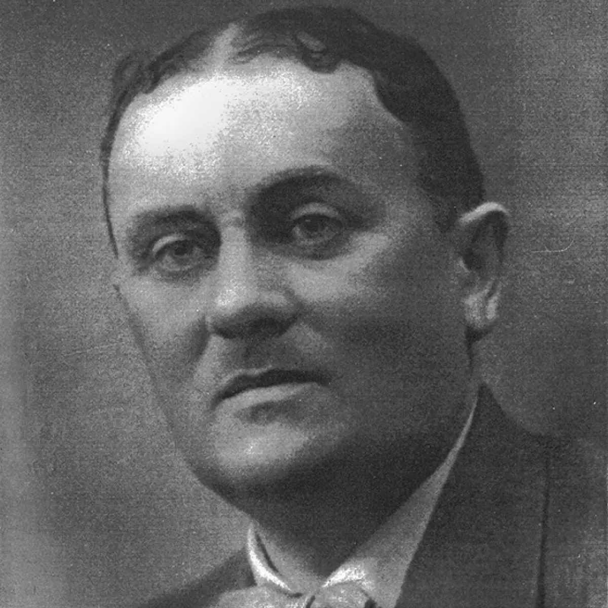 Georges Monin's profile picture in black and white