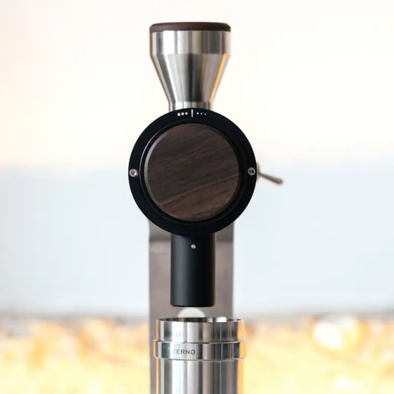 Zerno Z1 photo of the front